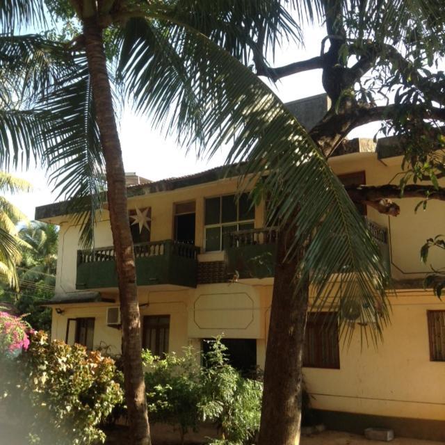 J & B Holiday Homes Benaulim Exterior foto
